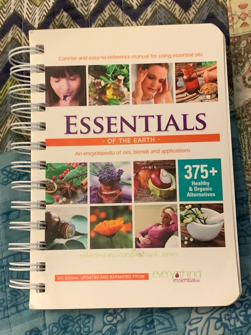 4th Edition Essentials of the Earth: An Encyclopedia of Oil Blends Application